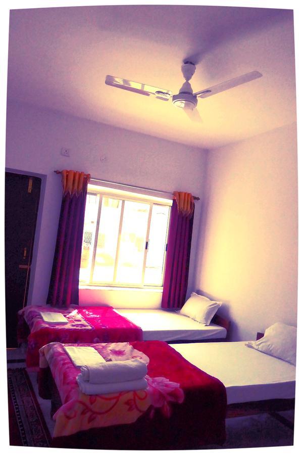 Rahul Guest House Бодх Гая Екстериор снимка